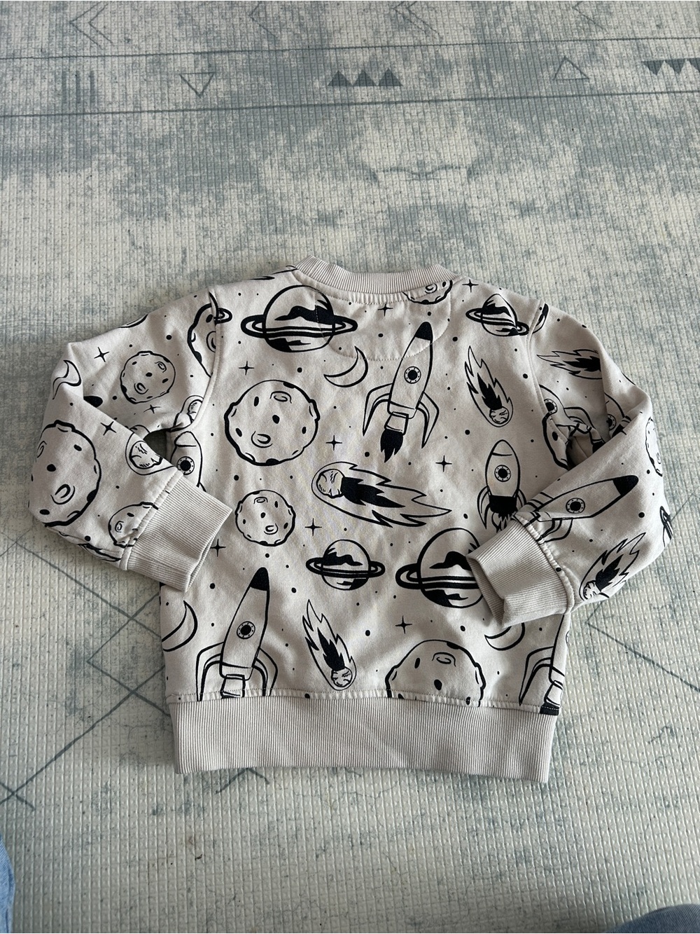 Silver Jeans Beige Sweatshirt with Black Space Rocket Print